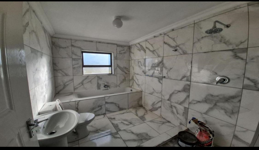 4 Bedroom Property for Sale in Gonubie Eastern Cape